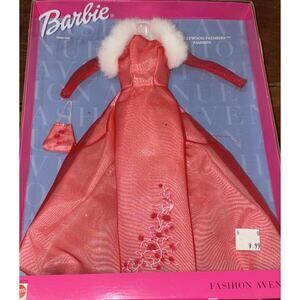 Barbie Fashion Avenue Dazzle Hollywood Premiere Red Dress Gown Faux Fur Collar